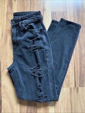 American Eagle Outfitters Black Distressed Mom Jeans